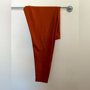 Girlfriend Collective FLOAT Ultralight Legging in Mahogany